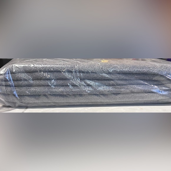 Barry’s Sweat Towels-6PC - Picture 3 of 3